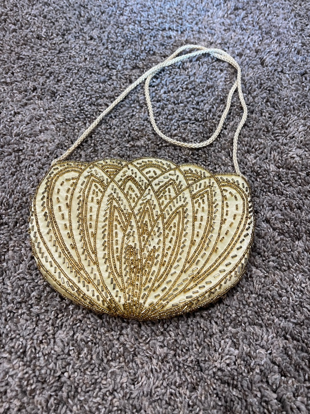 Magid vintage-style yellow/gold handbag,   beadwork in a floral pattern. Y2K,90s